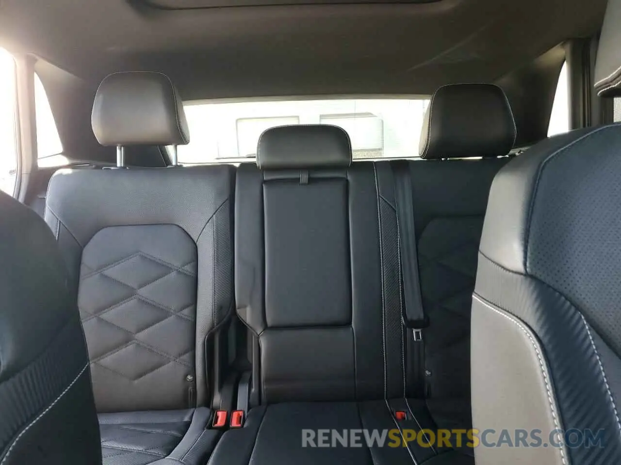 10 fotografías del automóvil dañado 1V2KE2CA3RC224464 VOLKSWAGEN ATLAS 2024