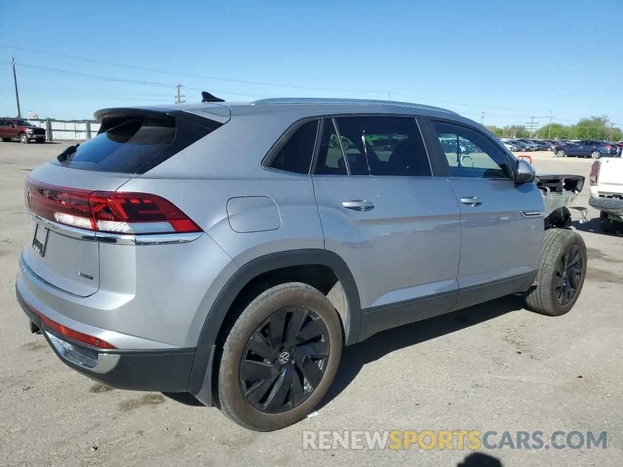 3 fotografías del automóvil dañado 1V2KE2CA3RC224464 VOLKSWAGEN ATLAS 2024