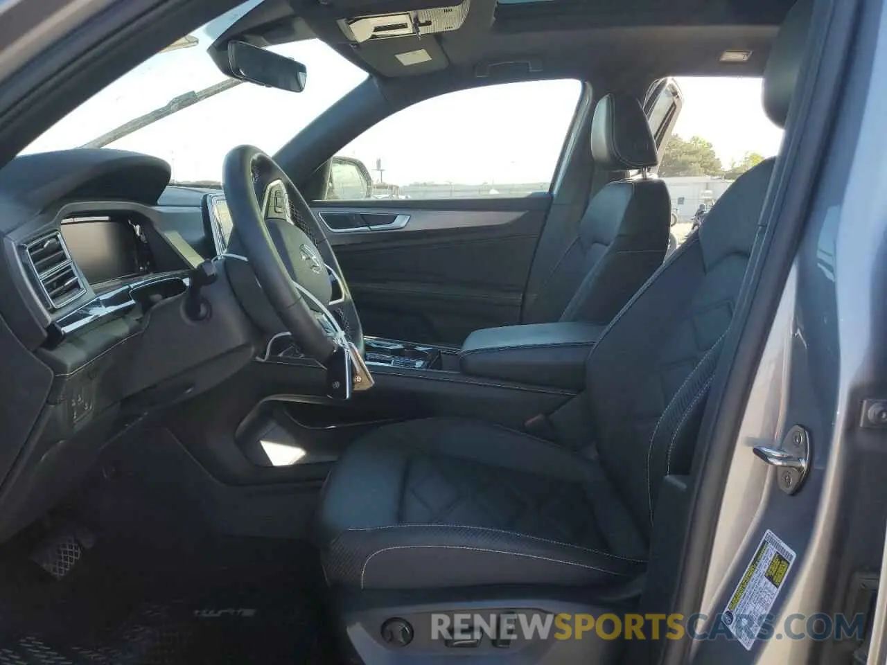 7 fotografías del automóvil dañado 1V2KE2CA3RC224464 VOLKSWAGEN ATLAS 2024