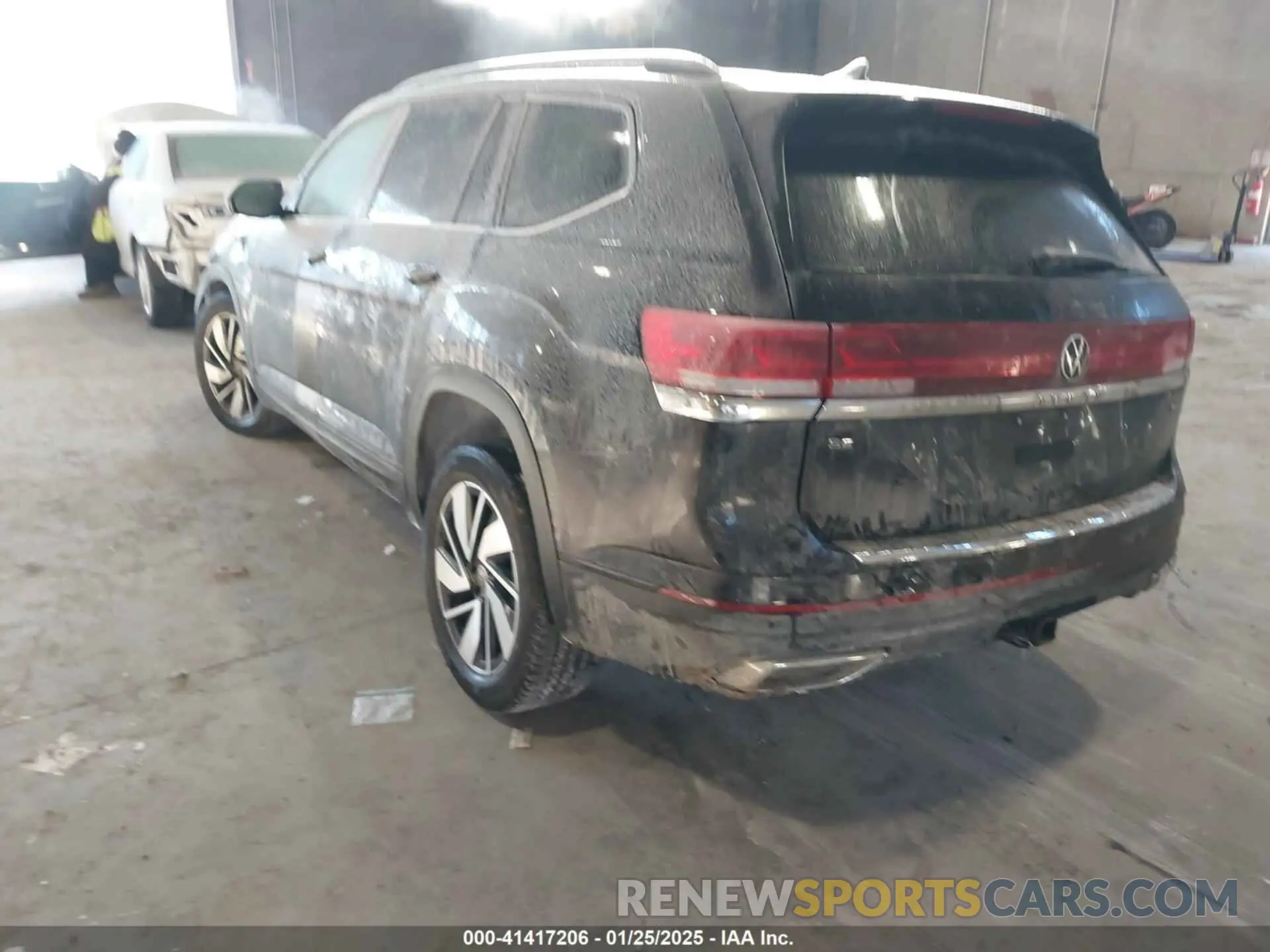 3 fotografías del automóvil dañado 1V2KR2CA2RC504915 VOLKSWAGEN ATLAS 2024