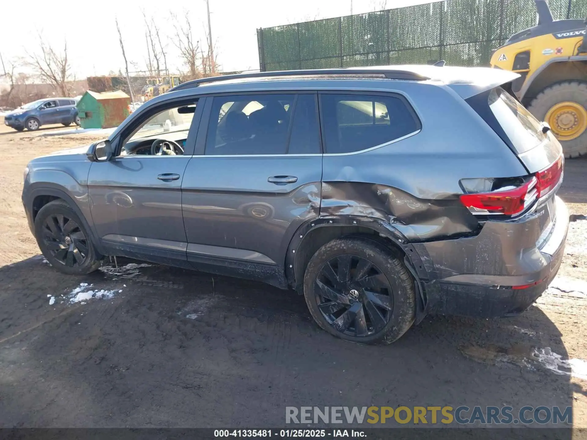 14 fotografías del automóvil dañado 1V2KR2CA5RC532014 VOLKSWAGEN ATLAS 2024