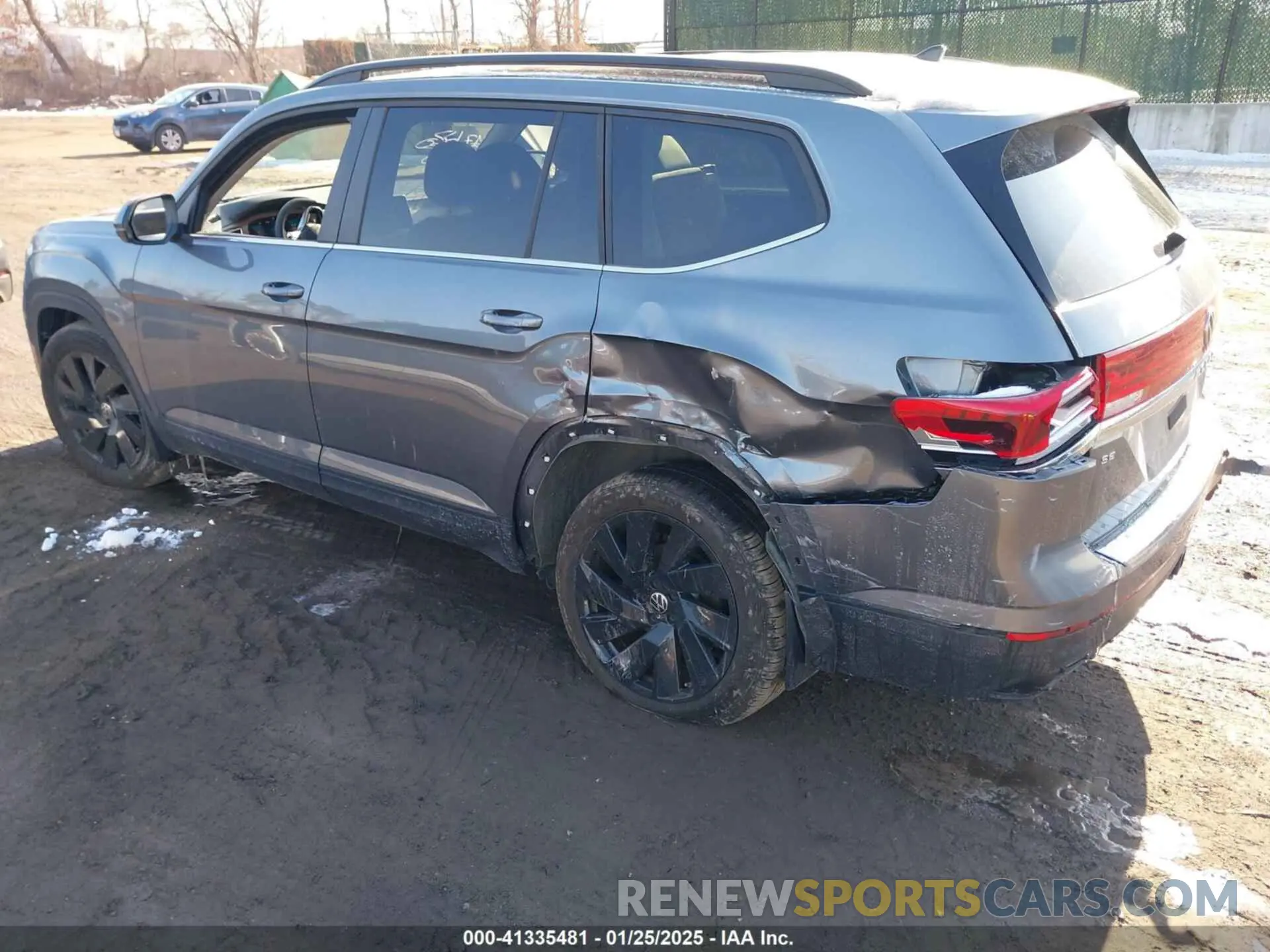 3 fotografías del automóvil dañado 1V2KR2CA5RC532014 VOLKSWAGEN ATLAS 2024