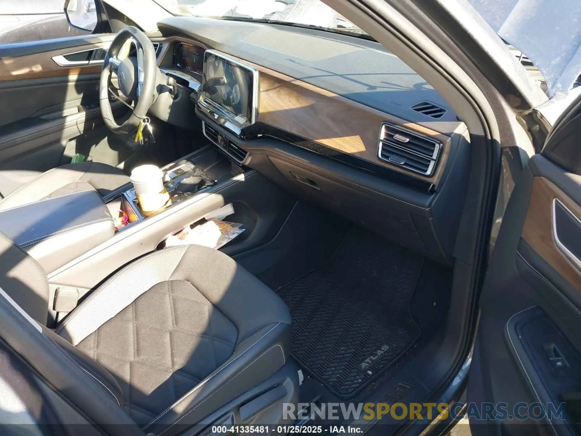 5 fotografías del automóvil dañado 1V2KR2CA5RC532014 VOLKSWAGEN ATLAS 2024