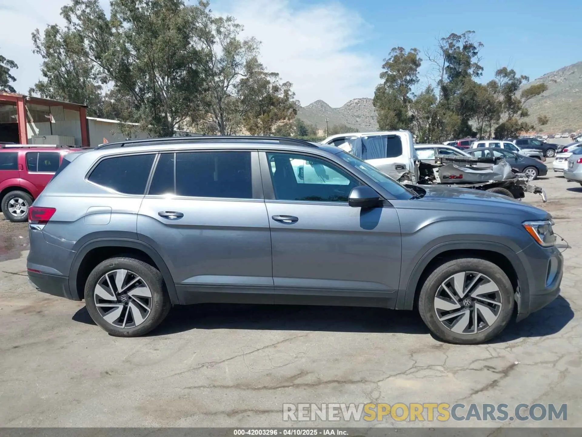 13 fotografías del automóvil dañado 1V2KR2CAXRC502457 VOLKSWAGEN ATLAS 2024