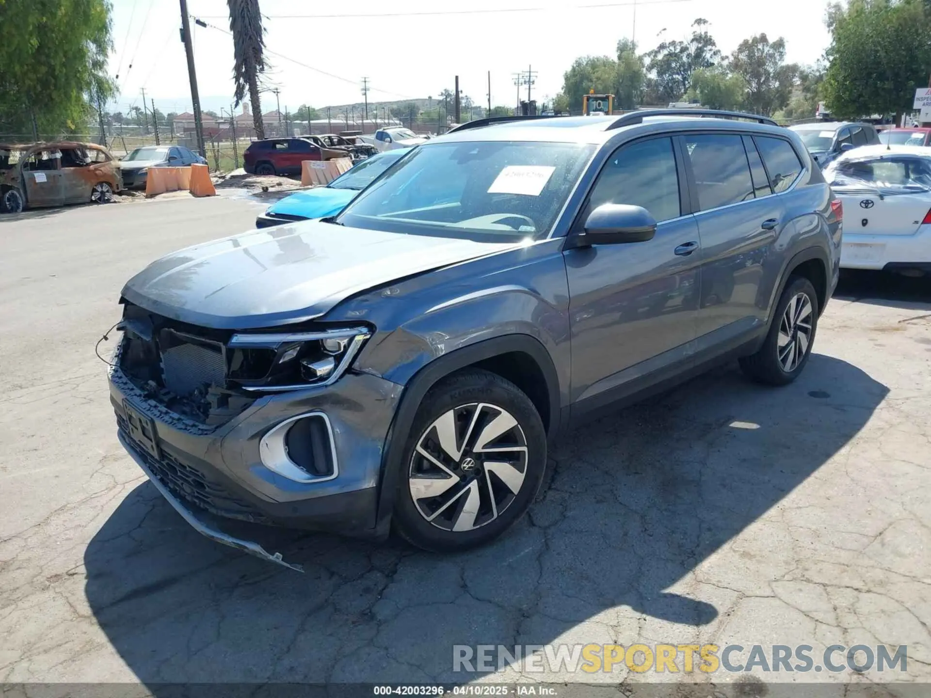 2 fotografías del automóvil dañado 1V2KR2CAXRC502457 VOLKSWAGEN ATLAS 2024