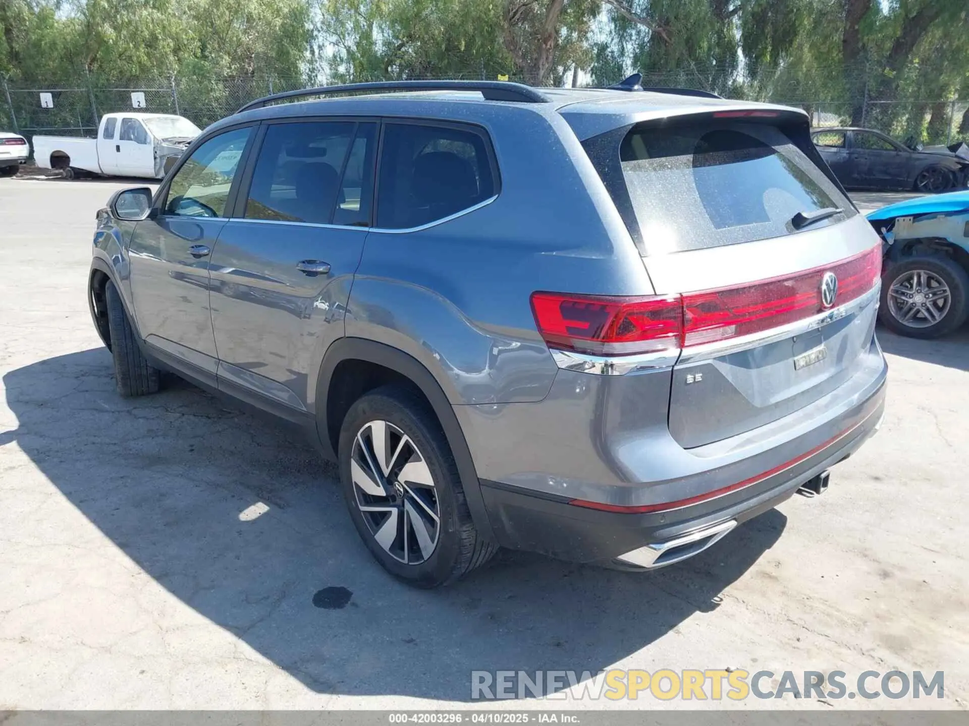 3 fotografías del automóvil dañado 1V2KR2CAXRC502457 VOLKSWAGEN ATLAS 2024
