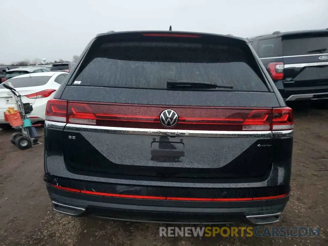 6 fotografías del automóvil dañado 1V2LR2CA4RC580463 VOLKSWAGEN ATLAS 2024
