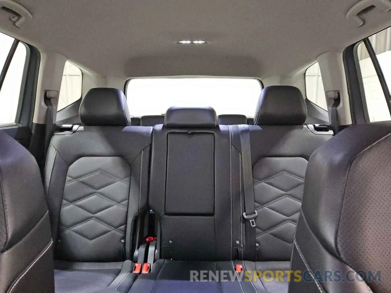 10 fotografías del automóvil dañado 1V2WR2CA3RC537200 VOLKSWAGEN ATLAS 2024