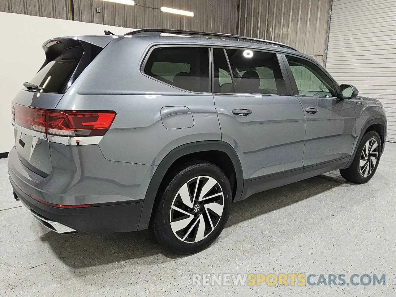 3 fotografías del automóvil dañado 1V2WR2CA3RC537200 VOLKSWAGEN ATLAS 2024