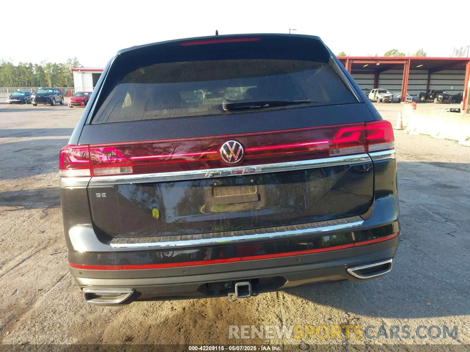 17 fotografías del automóvil dañado 1V2WR2CA3RC538136 VOLKSWAGEN ATLAS 2024