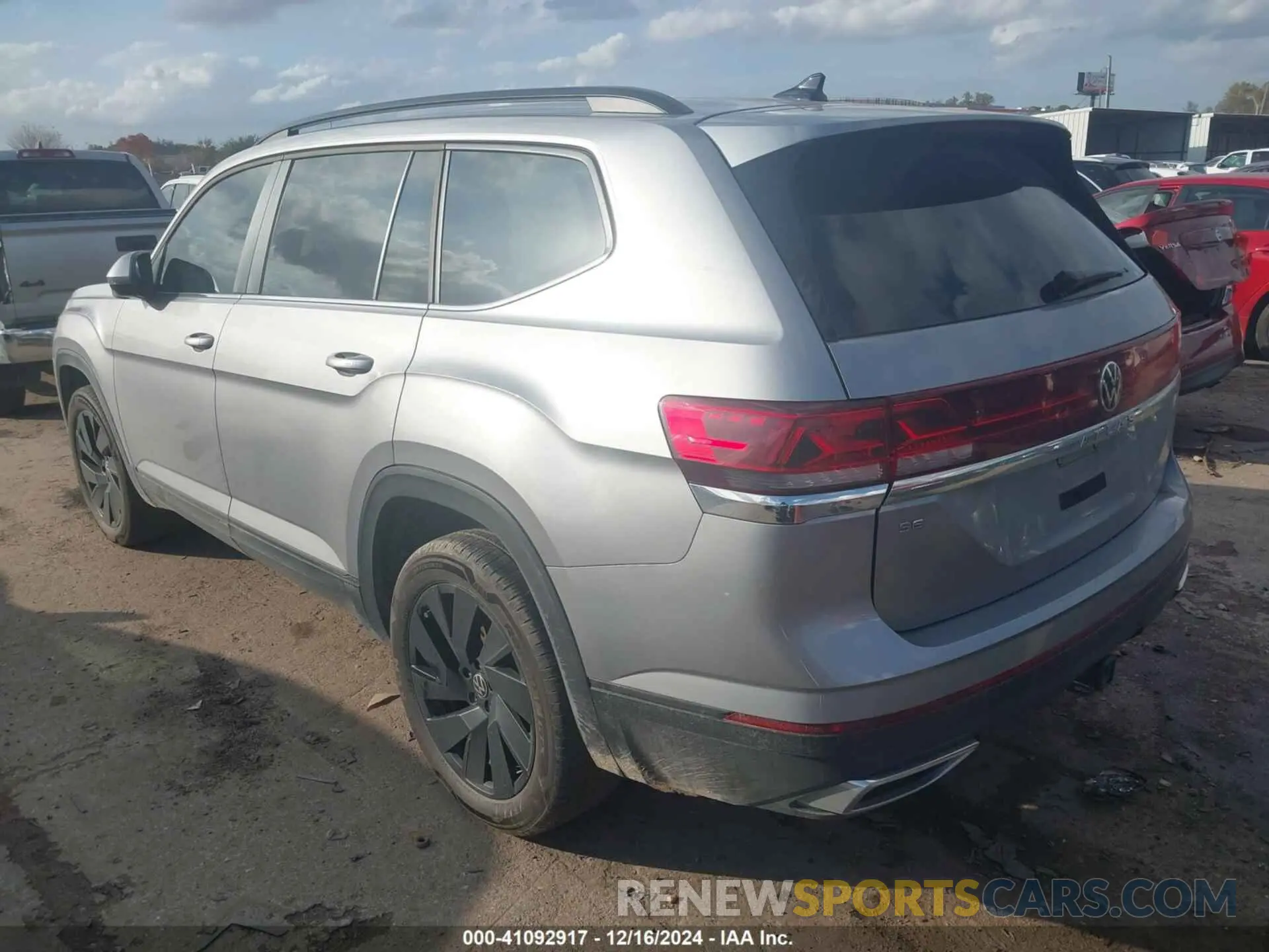 3 fotografías del automóvil dañado 1V2WR2CA5RC523976 VOLKSWAGEN ATLAS 2024