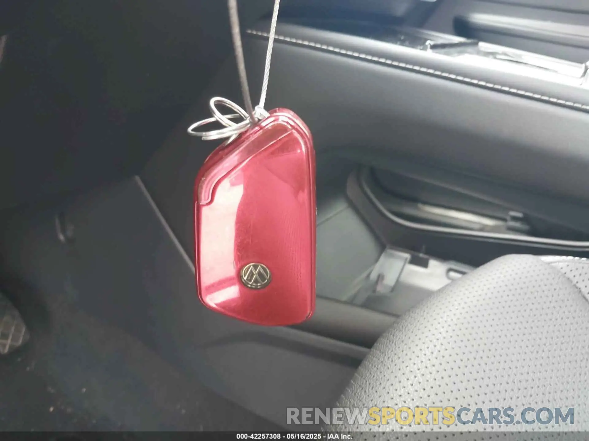 11 fotografías del automóvil dañado 1V2WR2CA6RC574936 VOLKSWAGEN ATLAS 2024