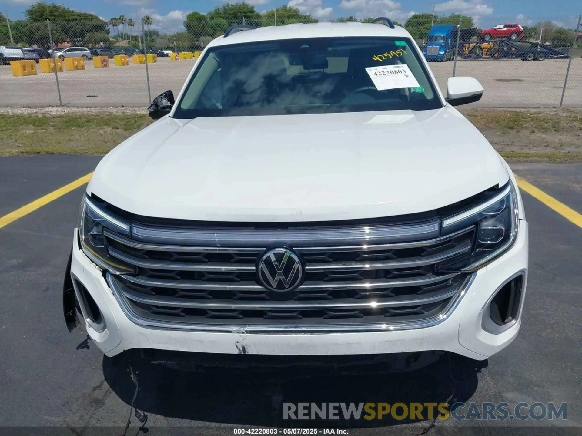 12 fotografías del automóvil dañado 1V2WR2CA8RC546121 VOLKSWAGEN ATLAS 2024