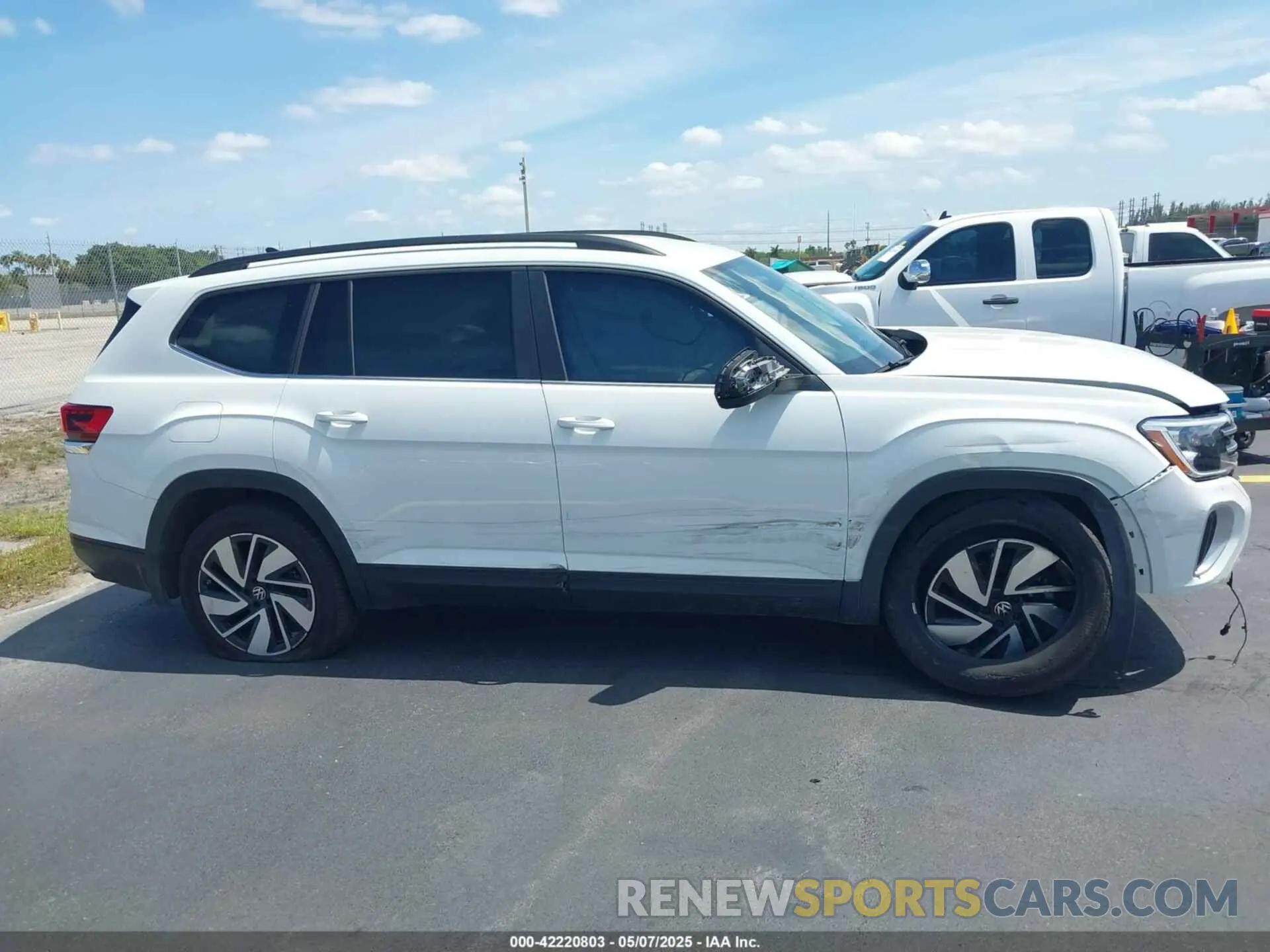 13 fotografías del automóvil dañado 1V2WR2CA8RC546121 VOLKSWAGEN ATLAS 2024