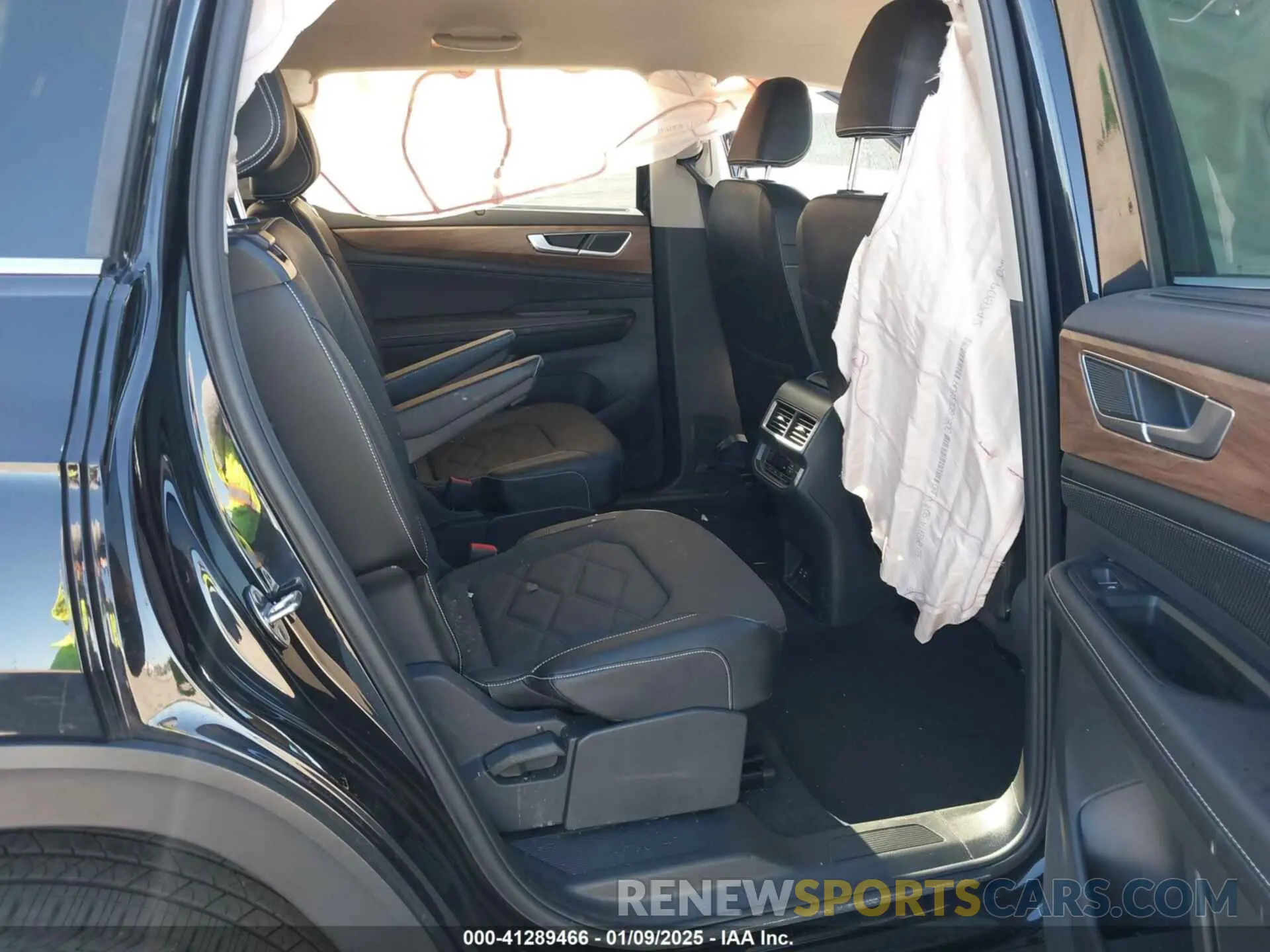 8 fotografías del automóvil dañado 1V2WR2CAXRC522063 VOLKSWAGEN ATLAS 2024