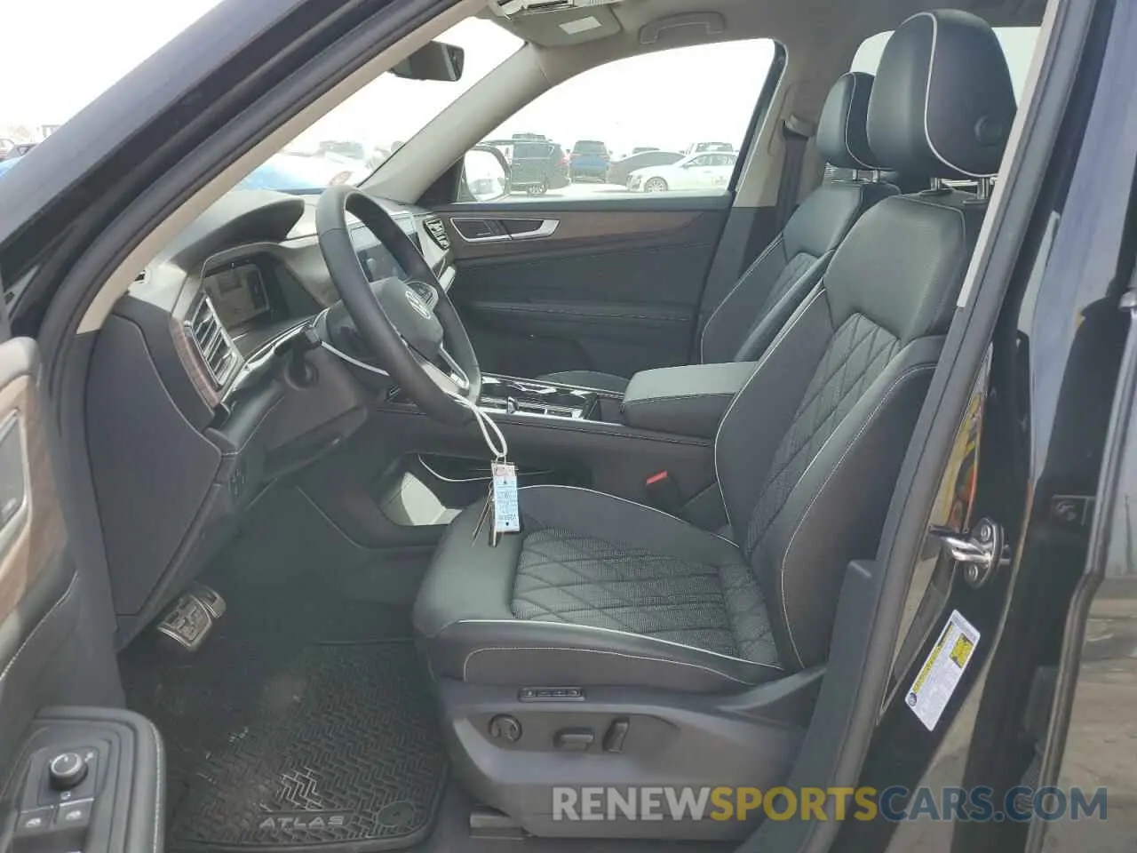 7 fotografías del automóvil dañado 1V2FR2CA8SC512394 VOLKSWAGEN ATLAS 2025