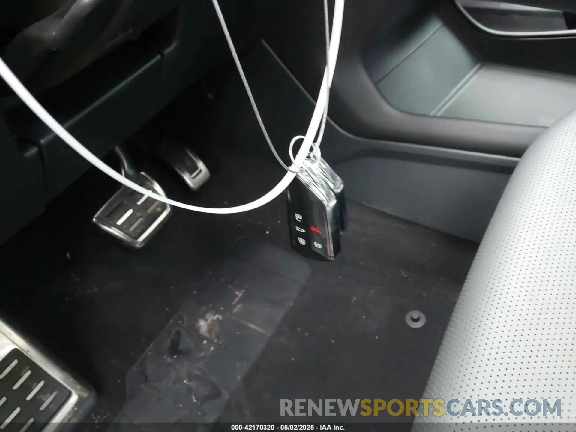 11 fotografías del automóvil dañado 1V2FR2CA8SC539126 VOLKSWAGEN ATLAS 2025
