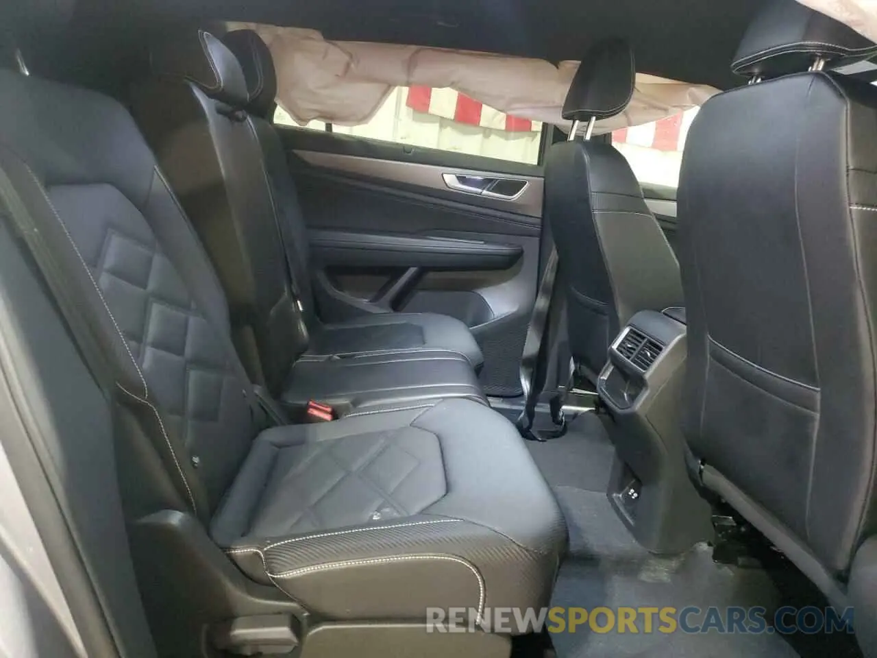 11 fotografías del automóvil dañado 1V2HE2CA2SC204447 VOLKSWAGEN ATLAS 2025