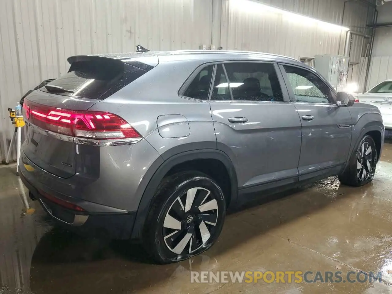 3 fotografías del automóvil dañado 1V2HE2CA2SC205551 VOLKSWAGEN ATLAS 2025