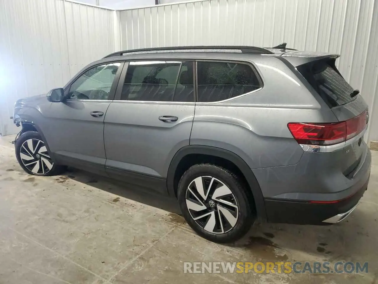 2 fotografías del automóvil dañado 1V2HR2CA0SC523057 VOLKSWAGEN ATLAS 2025