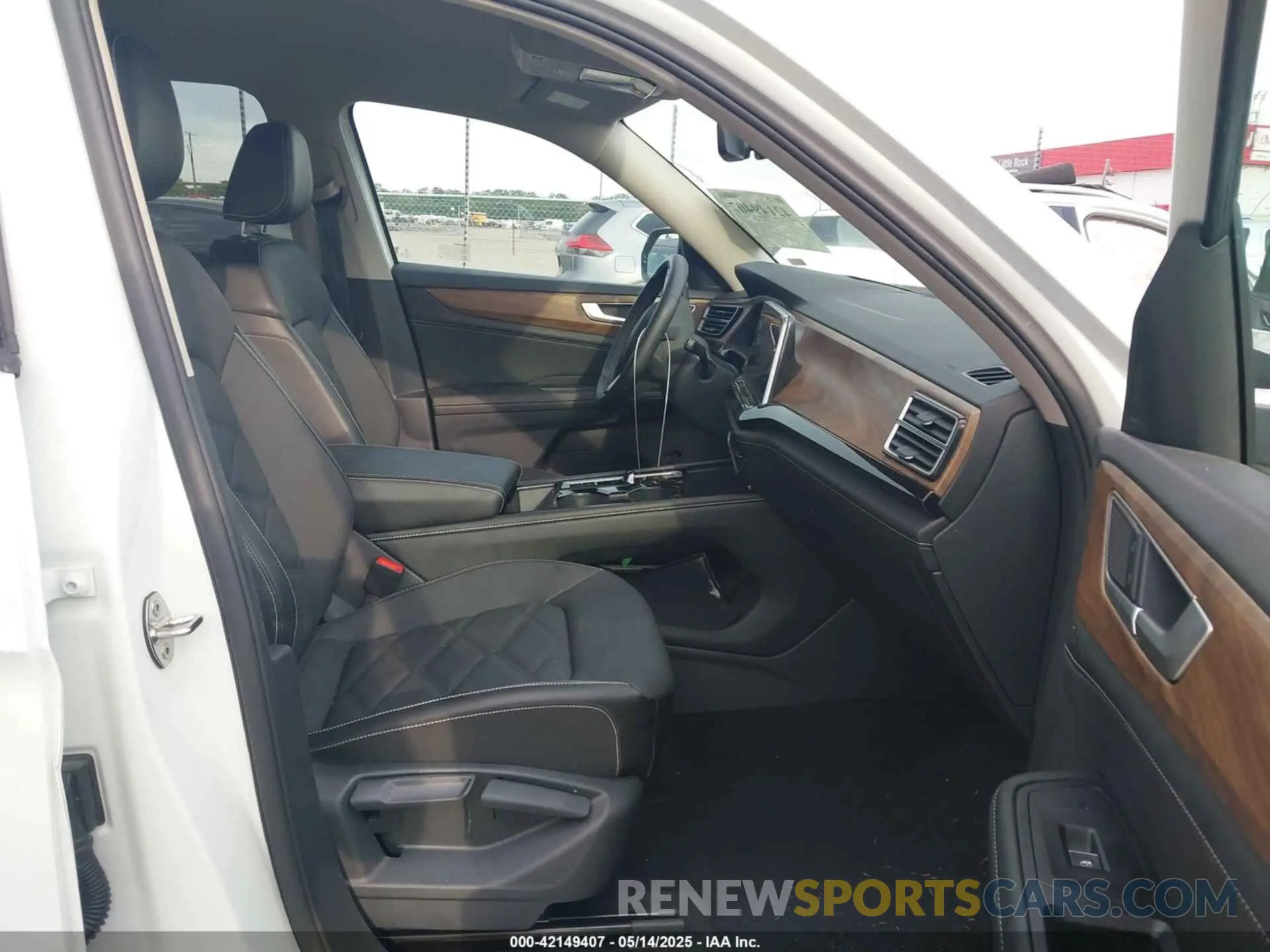 5 fotografías del automóvil dañado 1V2HR2CAXSC505813 VOLKSWAGEN ATLAS 2025