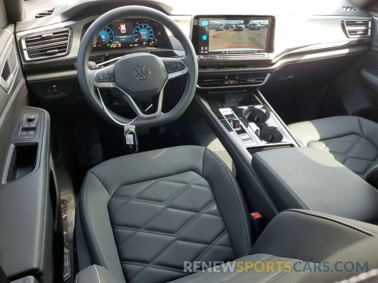 8 fotografías del automóvil dañado 1V2JE2CA4SC205357 VOLKSWAGEN ATLAS 2025