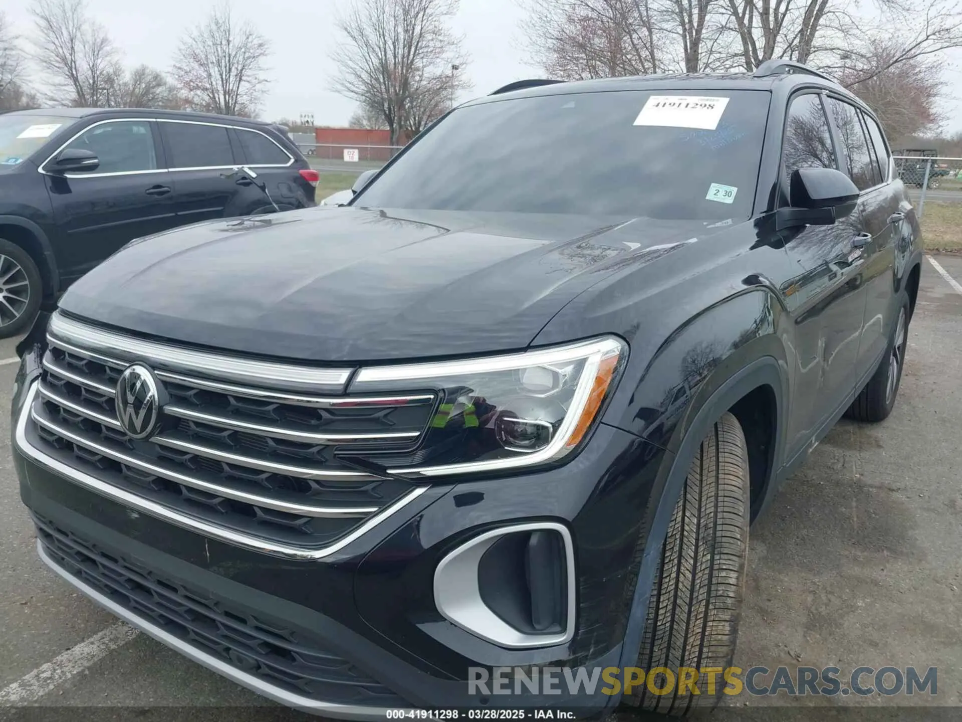 2 fotografías del automóvil dañado 1V2KR2CA8SC507856 VOLKSWAGEN ATLAS 2025