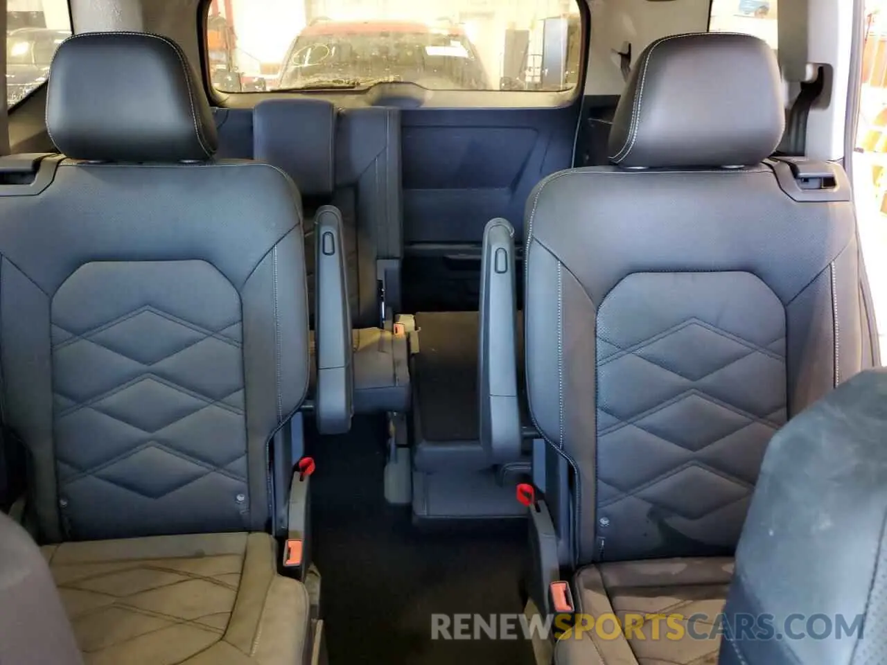 10 fotografías del automóvil dañado 1V2KR2CA9SC507364 VOLKSWAGEN ATLAS 2025