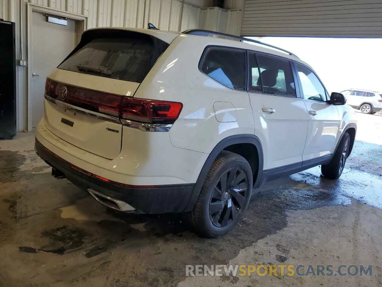 3 fotografías del automóvil dañado 1V2KR2CA9SC507364 VOLKSWAGEN ATLAS 2025