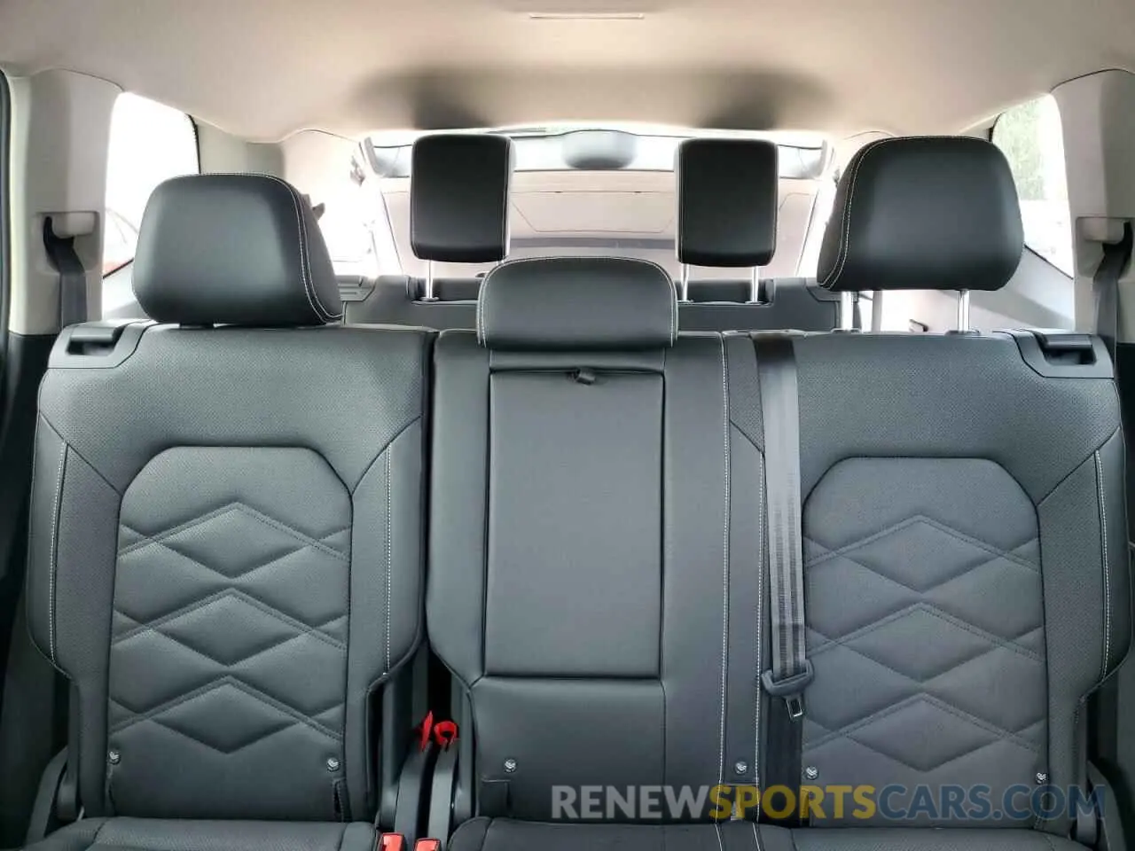 10 fotografías del automóvil dañado 1V2WR2CA9SC540088 VOLKSWAGEN ATLAS 2025