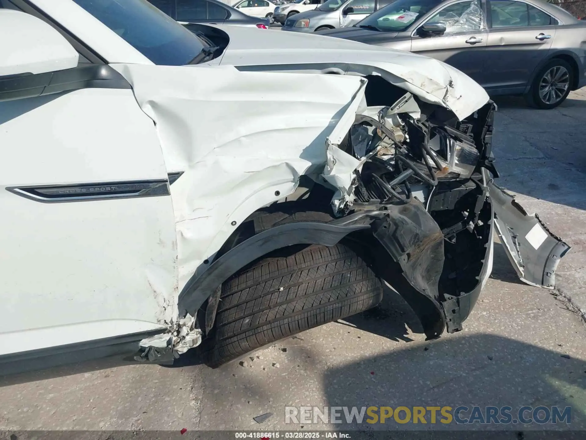 17 fotografías del automóvil dañado 1V21E2CA8LC226956 VOLKSWAGEN ATLAS CROSS SPORT 2020