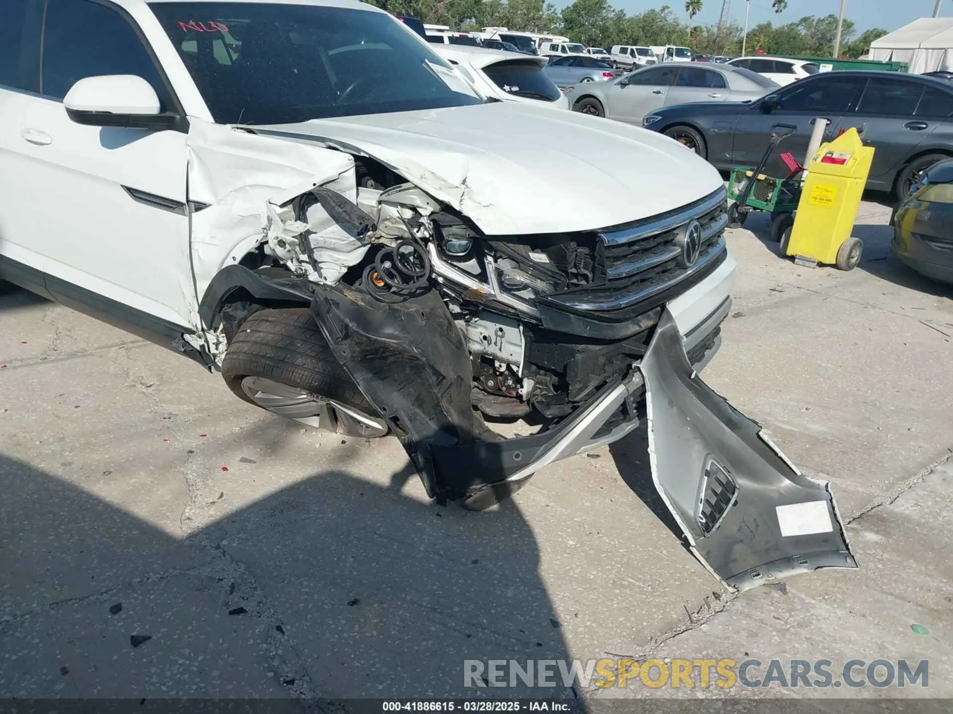 18 fotografías del automóvil dañado 1V21E2CA8LC226956 VOLKSWAGEN ATLAS CROSS SPORT 2020