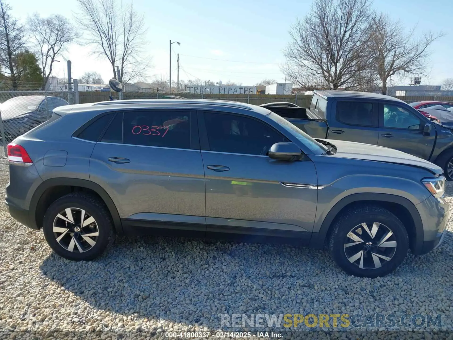 13 fotografías del automóvil dañado 1V24C2CAXLC203018 VOLKSWAGEN ATLAS CROSS SPORT 2020