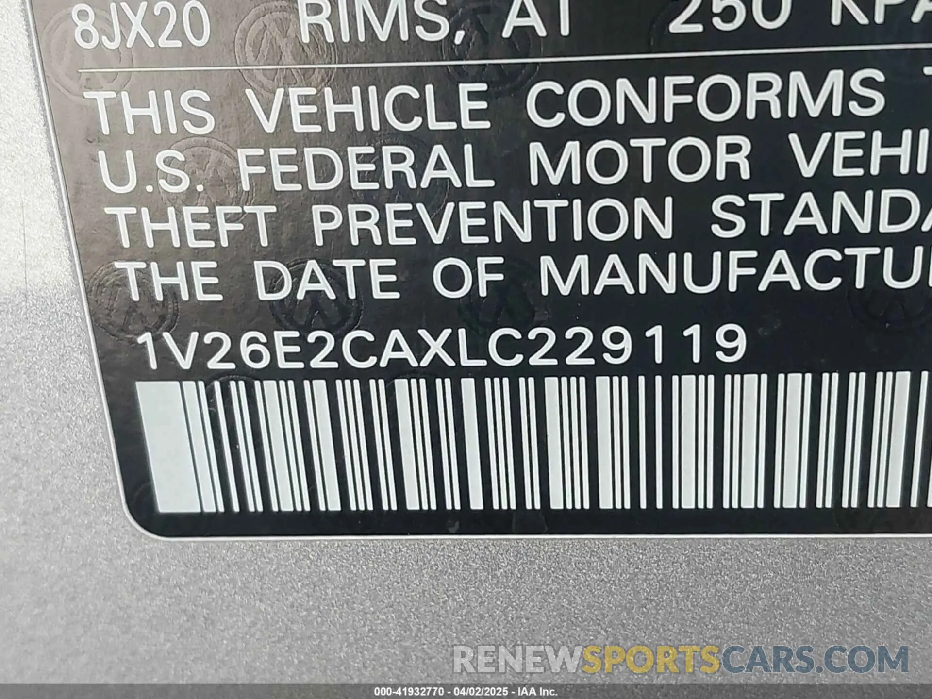 9 fotografías del automóvil dañado 1V26E2CAXLC229119 VOLKSWAGEN ATLAS CROSS SPORT 2020