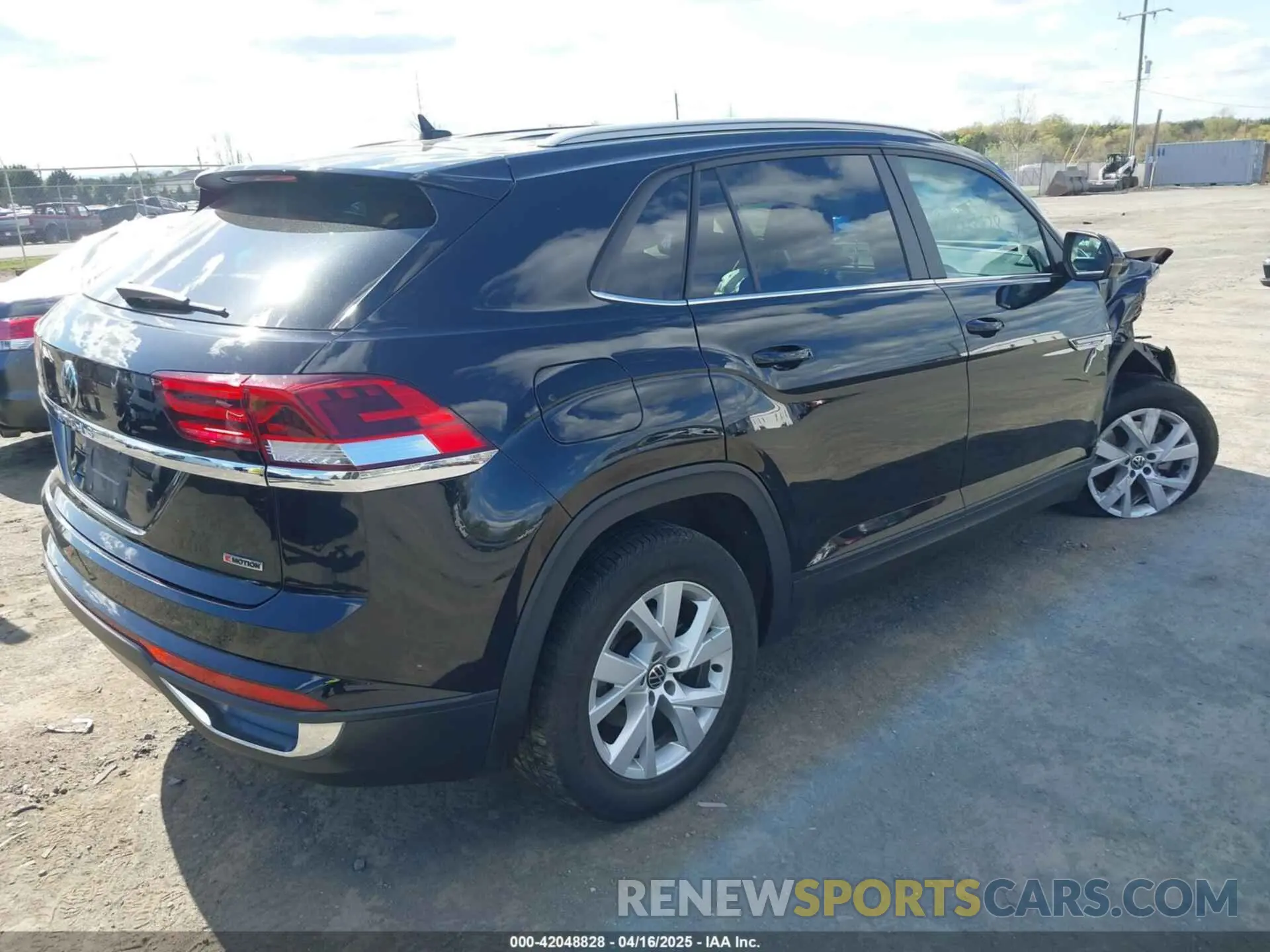 4 fotografías del automóvil dañado 1V2GC2CA7LC232294 VOLKSWAGEN ATLAS CROSS SPORT 2020