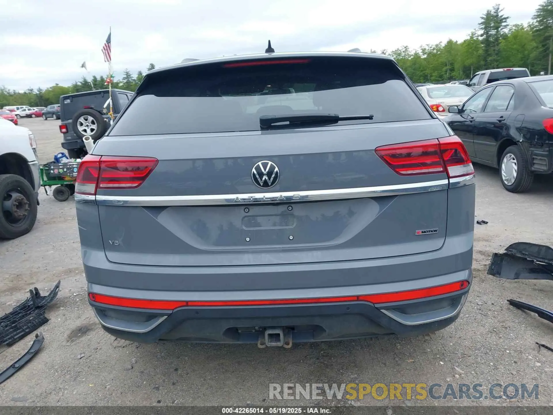 17 fotografías del automóvil dañado 1V2ME2CA3LC220933 VOLKSWAGEN ATLAS CROSS SPORT 2020