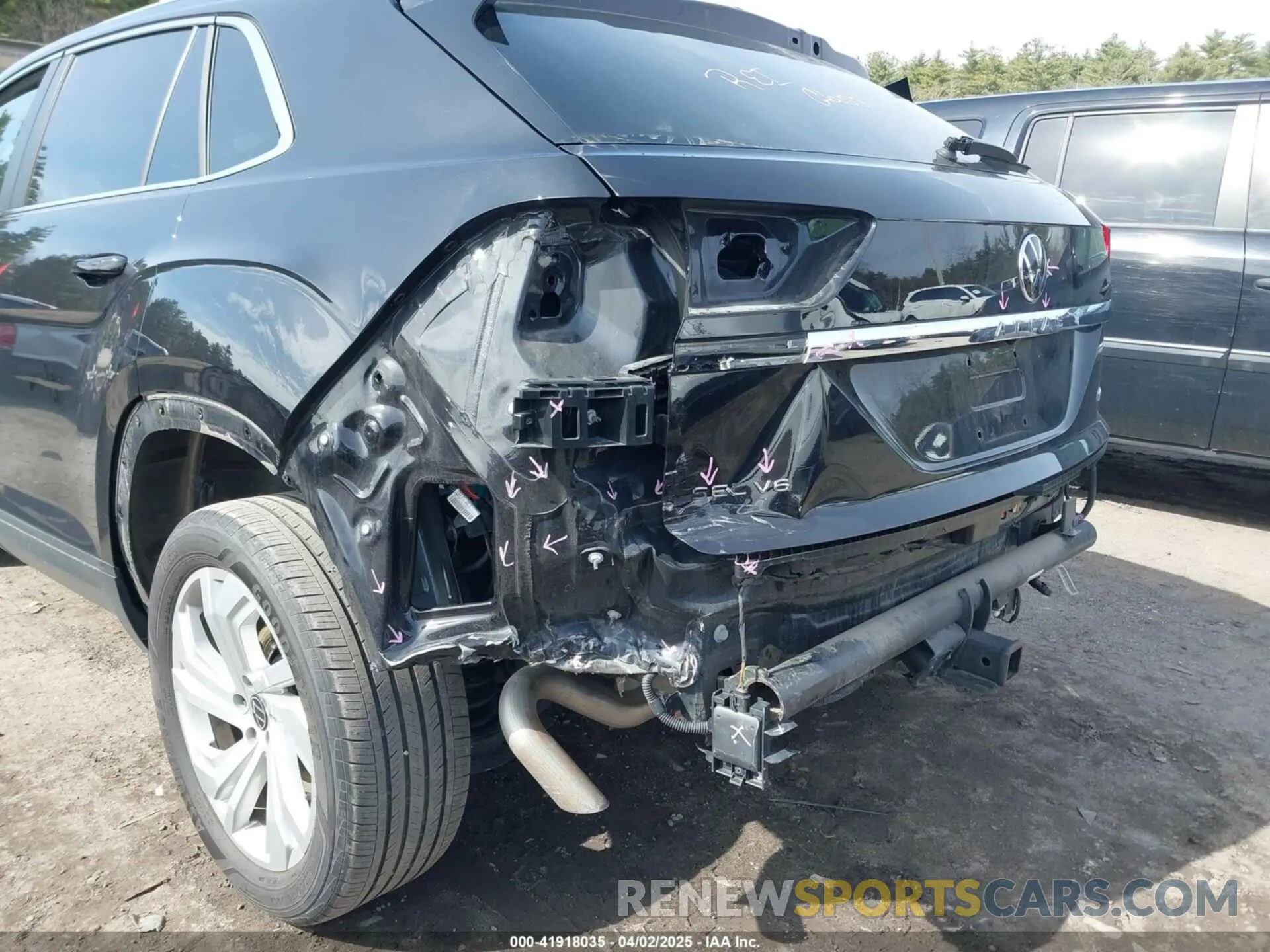 6 fotografías del automóvil dañado 1V2ME2CA4LC231682 VOLKSWAGEN ATLAS CROSS SPORT 2020