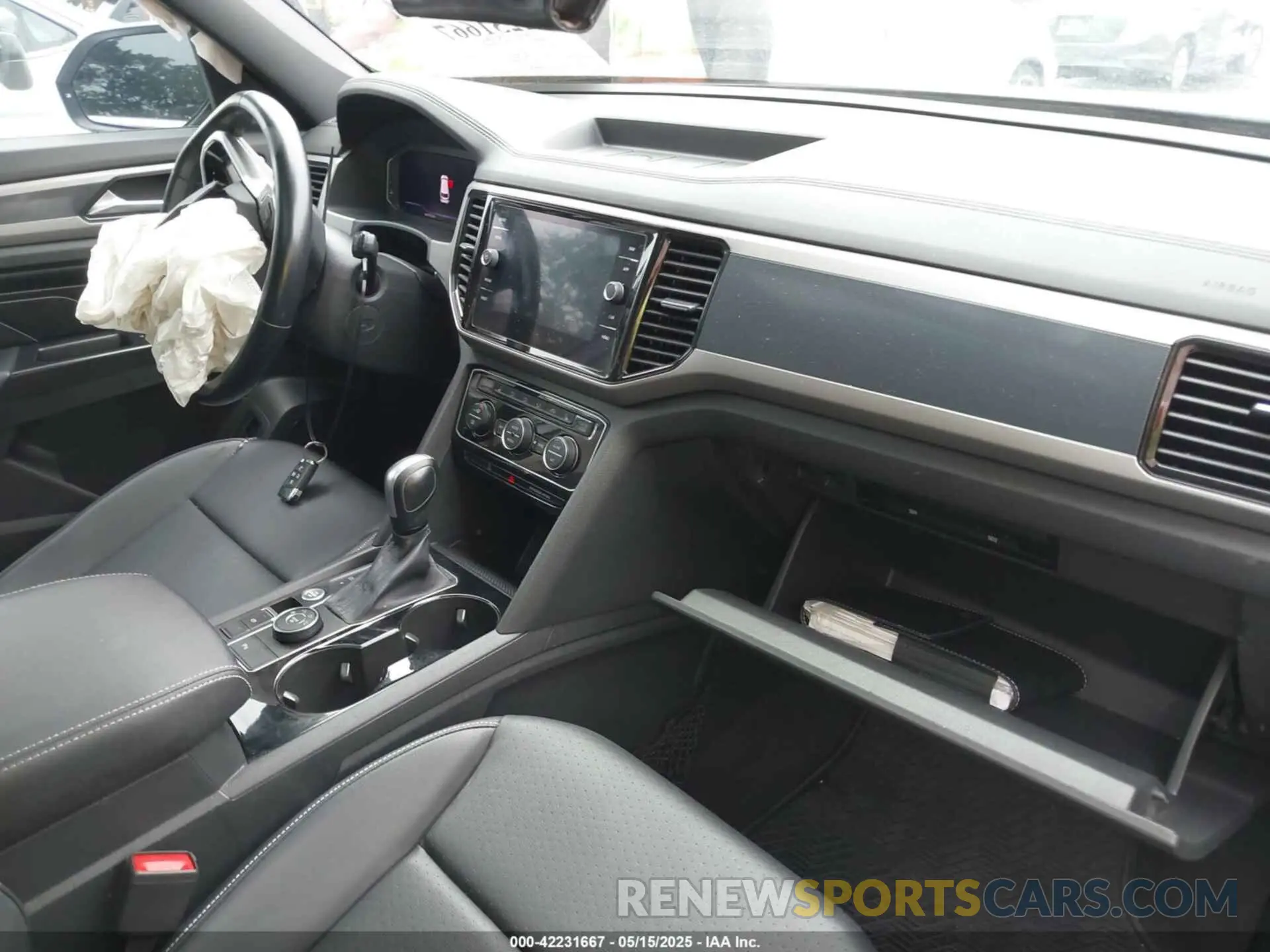 5 fotografías del automóvil dañado 1V2ME2CA5LC208928 VOLKSWAGEN ATLAS CROSS SPORT 2020