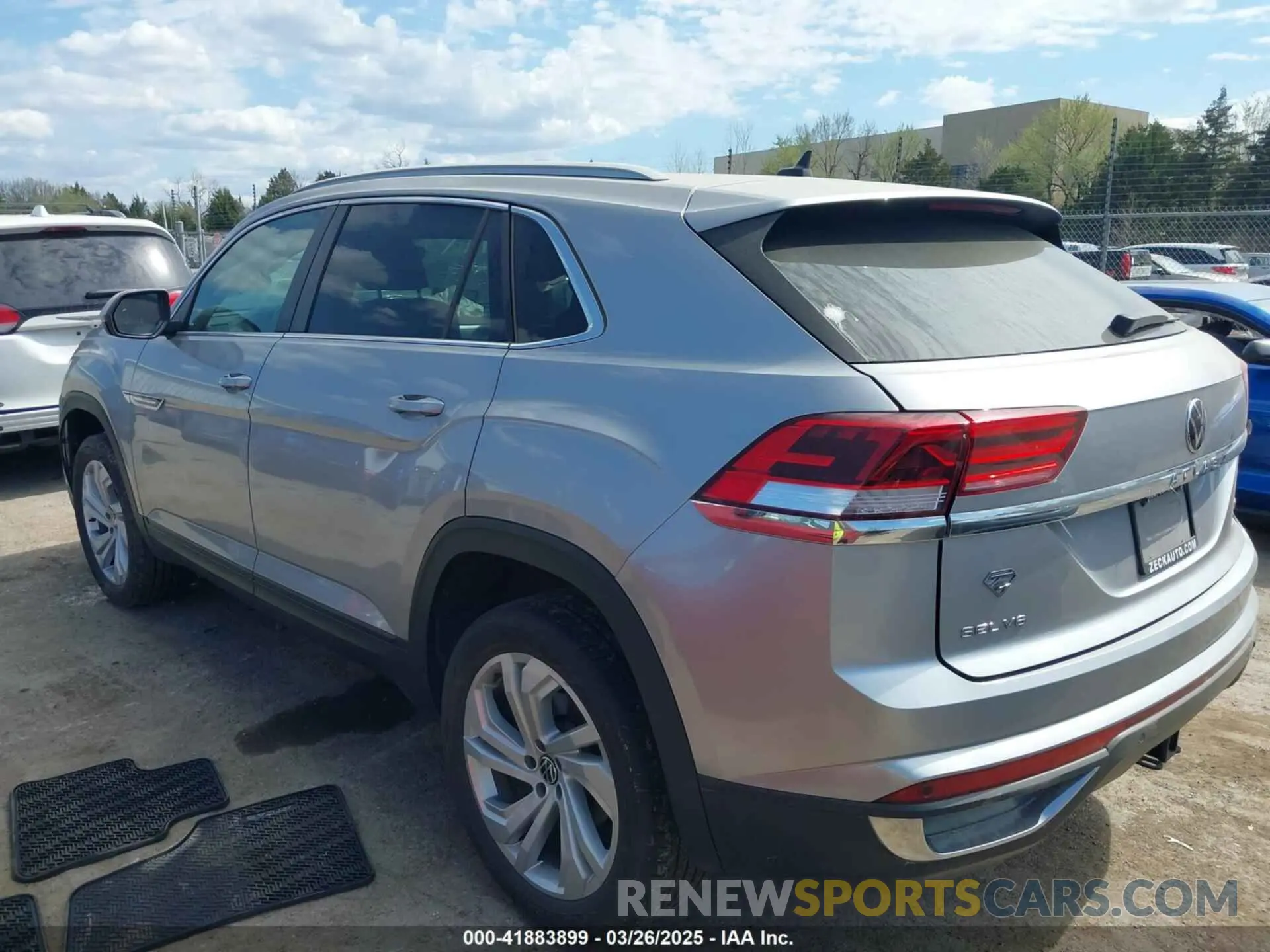 14 fotografías del automóvil dañado 1V2ME2CAXLC209573 VOLKSWAGEN ATLAS CROSS SPORT 2020
