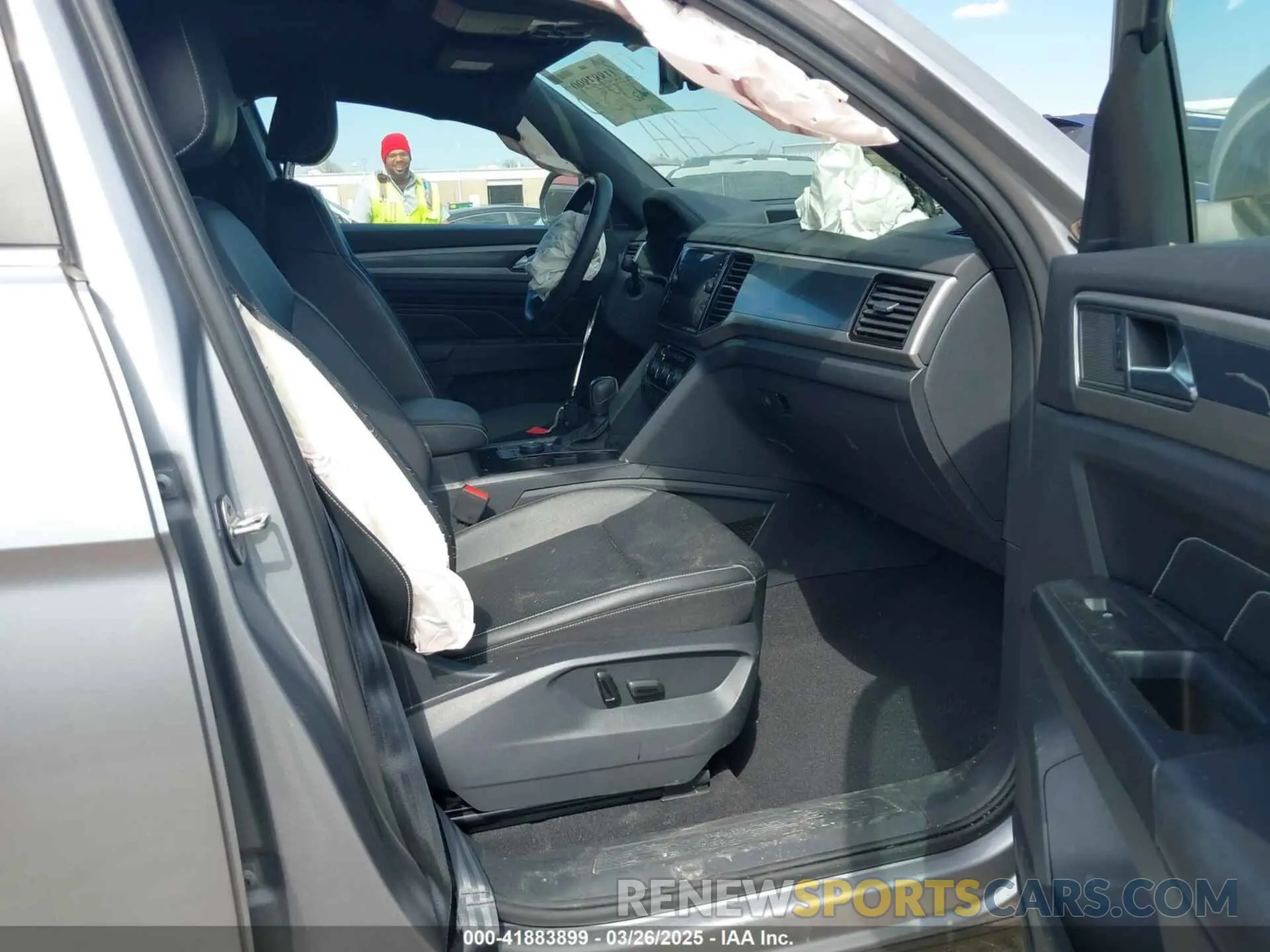 5 fotografías del automóvil dañado 1V2ME2CAXLC209573 VOLKSWAGEN ATLAS CROSS SPORT 2020