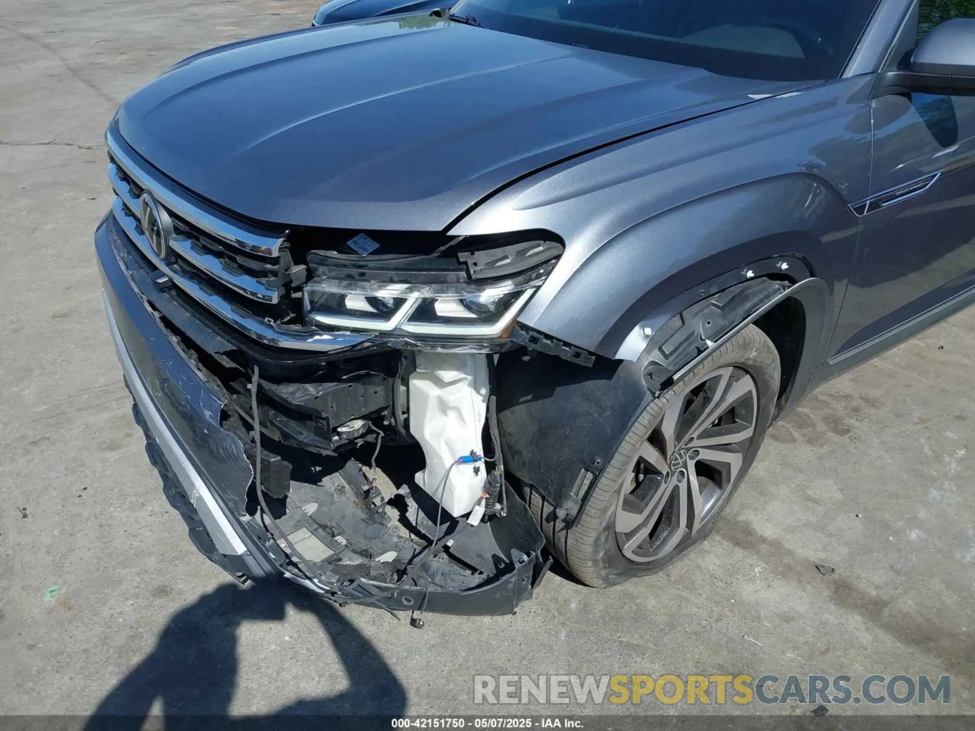 6 fotografías del automóvil dañado 1V2NE2CA0LC224717 VOLKSWAGEN ATLAS CROSS SPORT 2020