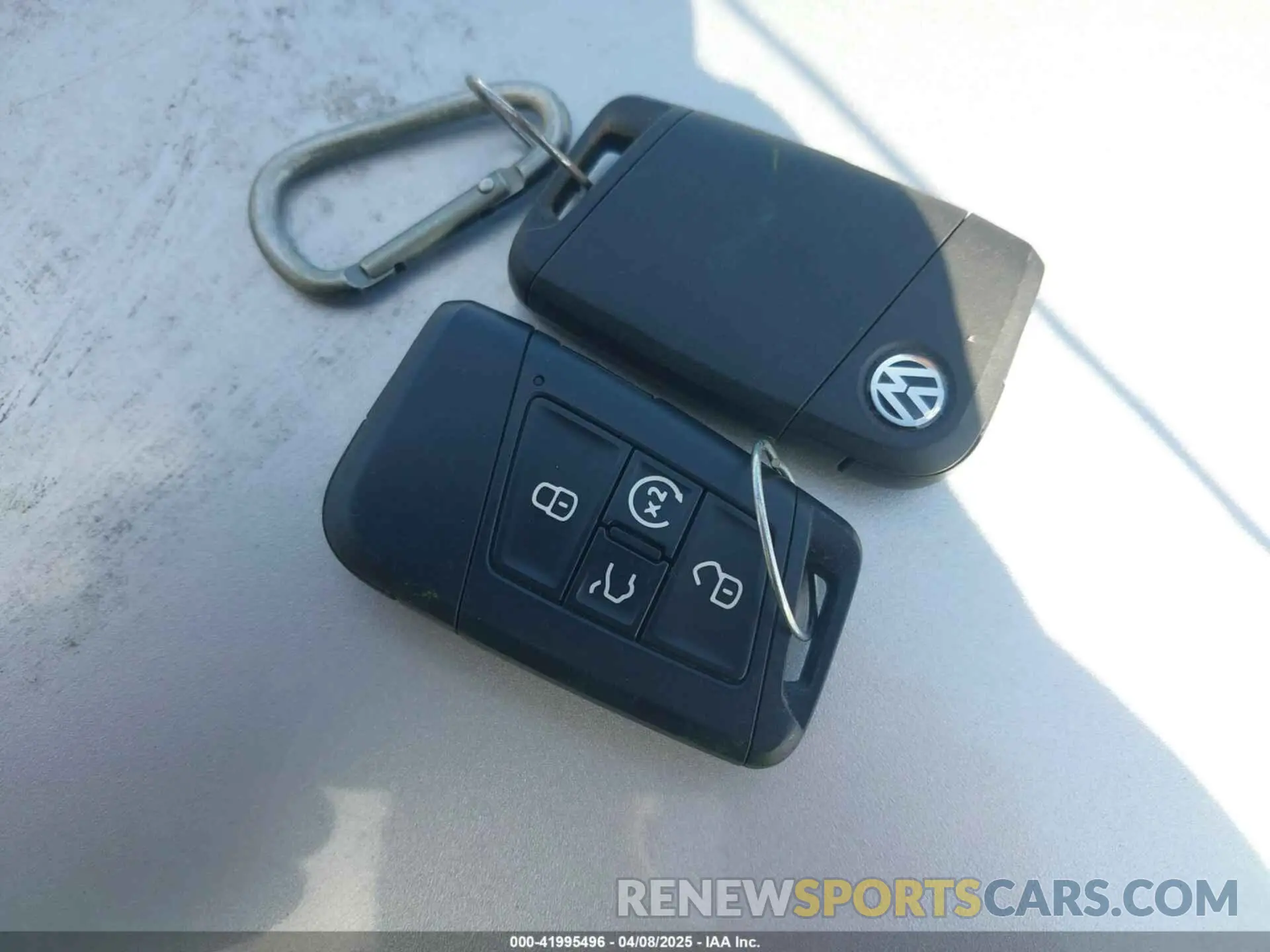 11 fotografías del automóvil dañado 1V2TE2CA1LC224748 VOLKSWAGEN ATLAS CROSS SPORT 2020