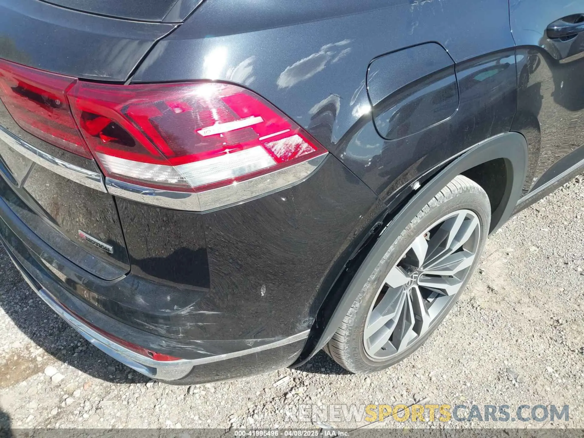 19 fotografías del automóvil dañado 1V2TE2CA1LC224748 VOLKSWAGEN ATLAS CROSS SPORT 2020