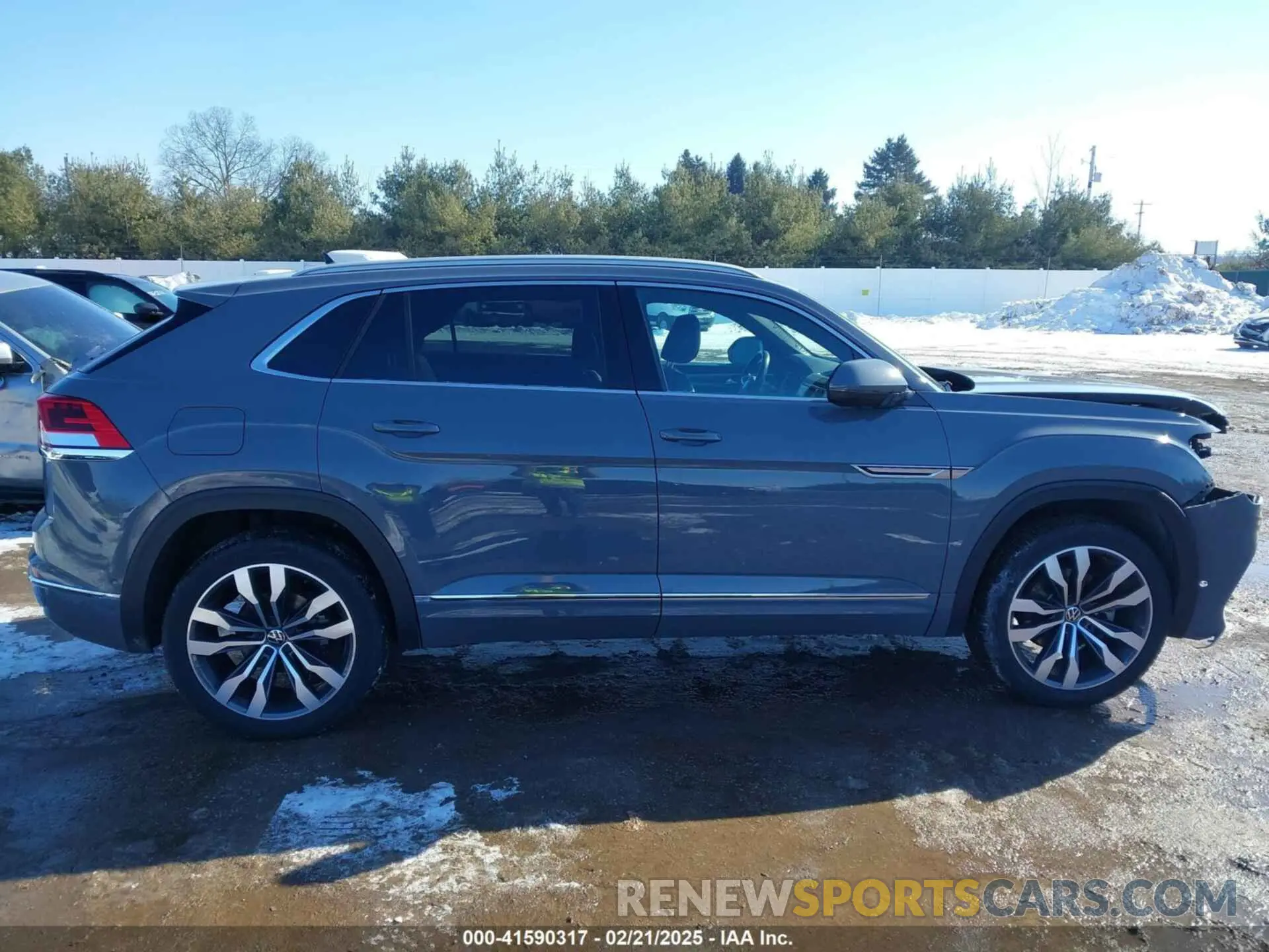 14 fotografías del automóvil dañado 1V2TE2CA9LC224044 VOLKSWAGEN ATLAS CROSS SPORT 2020