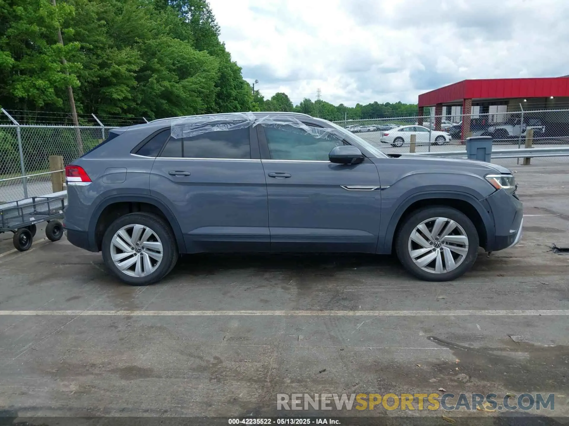 12 fotografías del automóvil dañado 1V2YC2CA4LC215683 VOLKSWAGEN ATLAS CROSS SPORT 2020