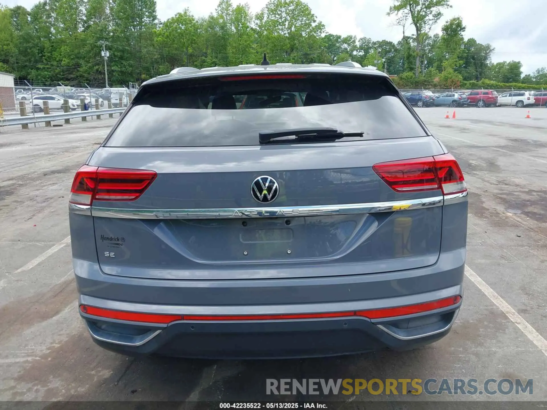 15 fotografías del automóvil dañado 1V2YC2CA4LC215683 VOLKSWAGEN ATLAS CROSS SPORT 2020
