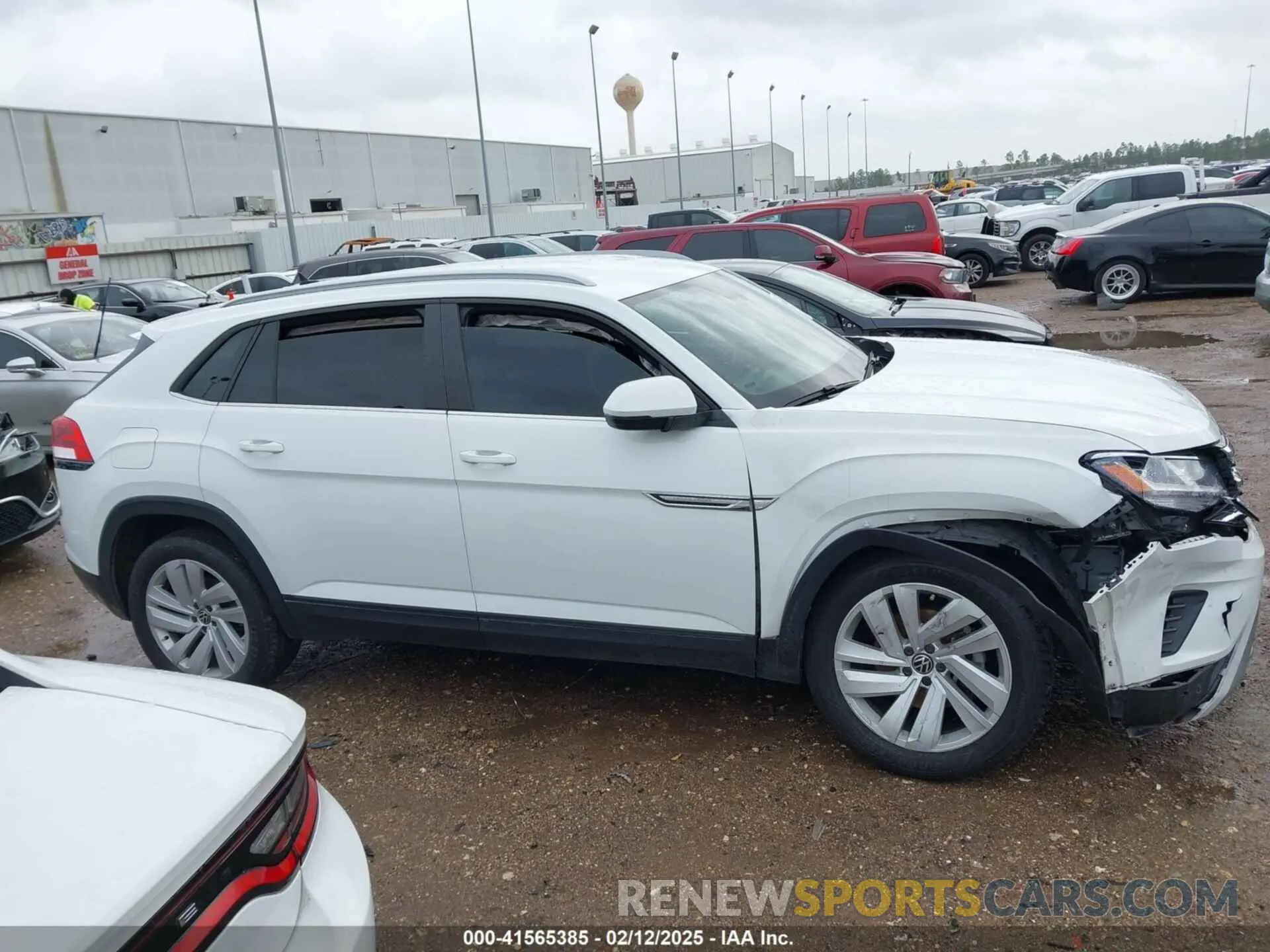 14 fotografías del automóvil dañado 1V2YE2CA5LC228064 VOLKSWAGEN ATLAS CROSS SPORT 2020