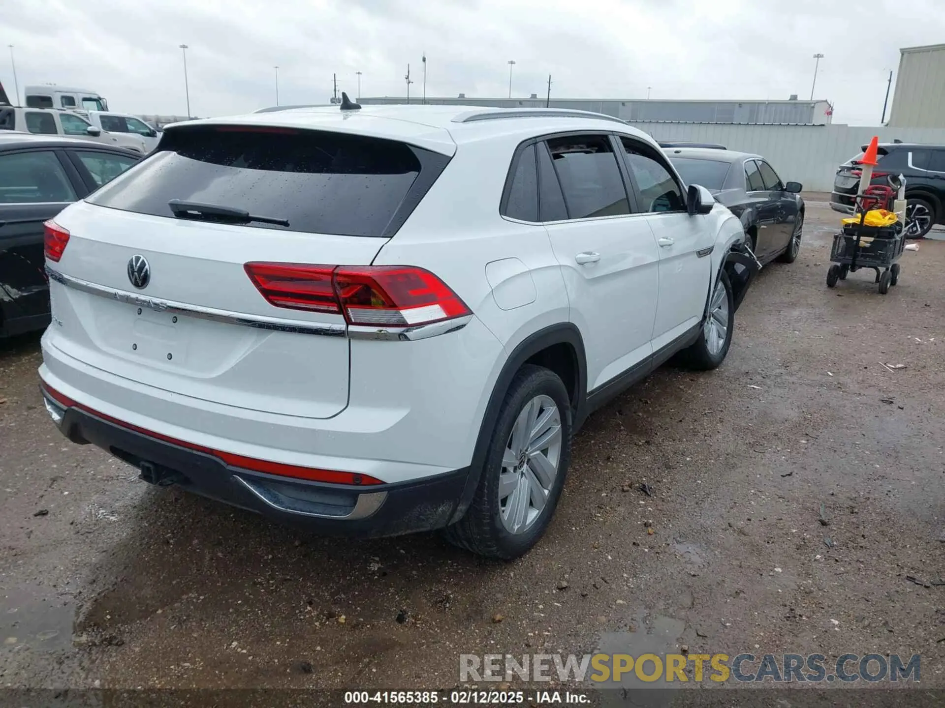 4 fotografías del automóvil dañado 1V2YE2CA5LC228064 VOLKSWAGEN ATLAS CROSS SPORT 2020