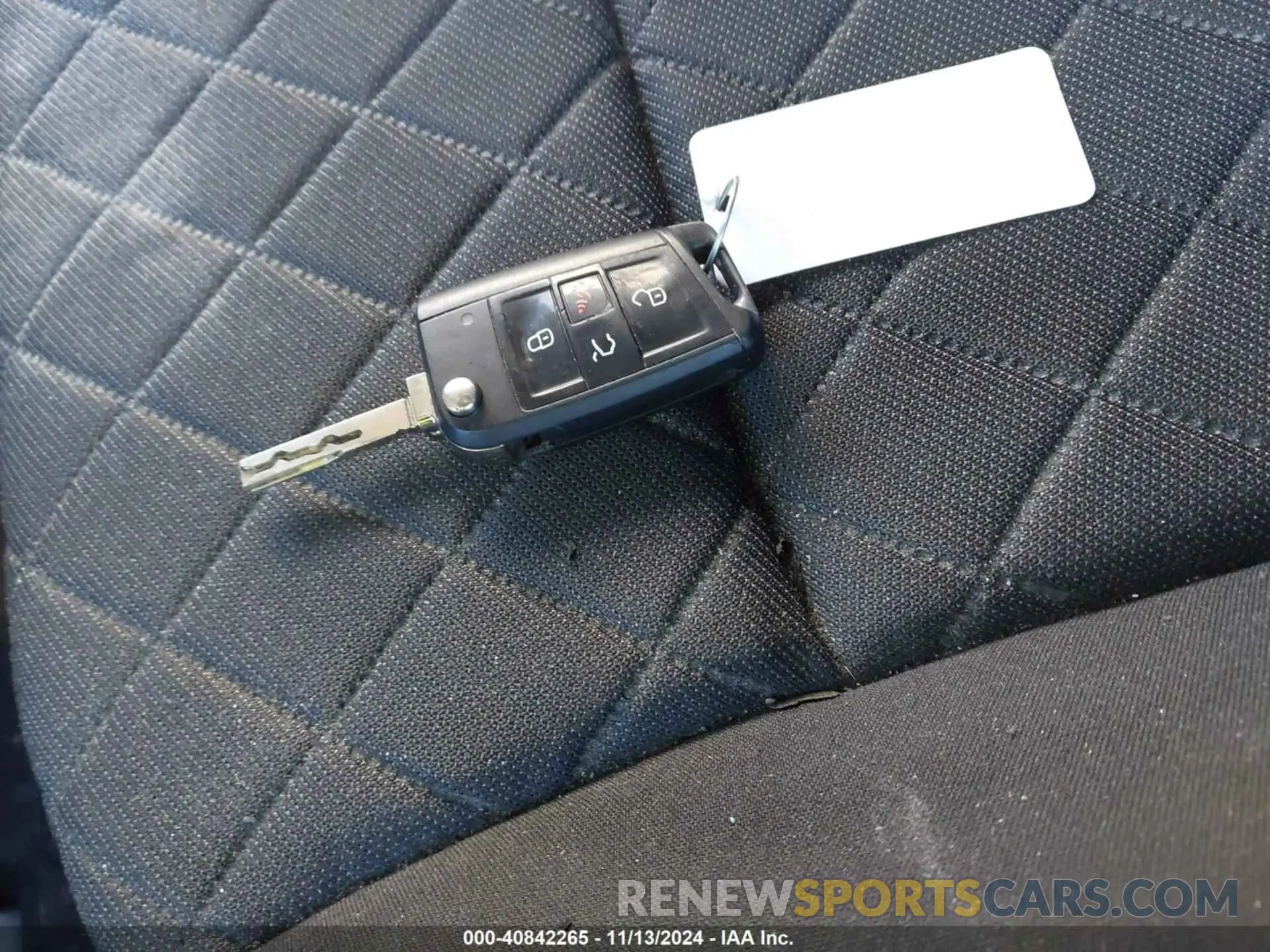 11 fotografías del automóvil dañado 1V2AC2CA2MC234168 VOLKSWAGEN ATLAS CROSS SPORT 2021