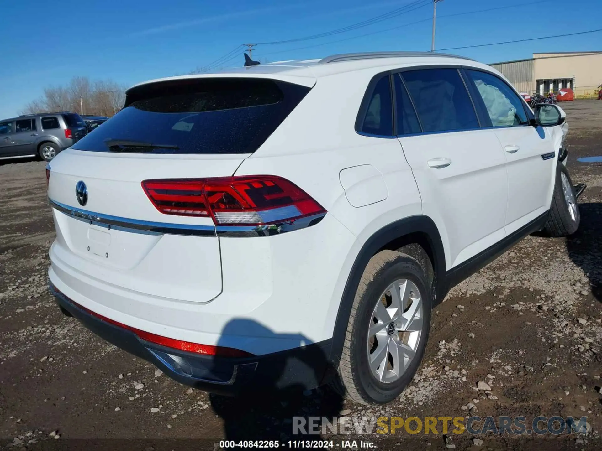 4 fotografías del automóvil dañado 1V2AC2CA2MC234168 VOLKSWAGEN ATLAS CROSS SPORT 2021
